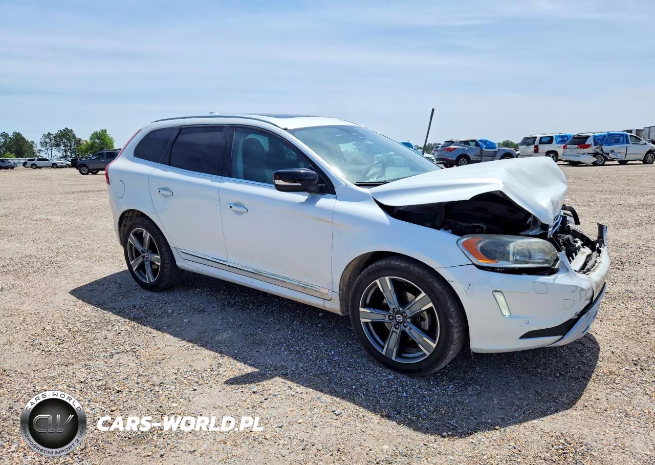 2017 Volvo Xc60 T5 Dynamic VIN:YV440MDR8H2015537 - 4