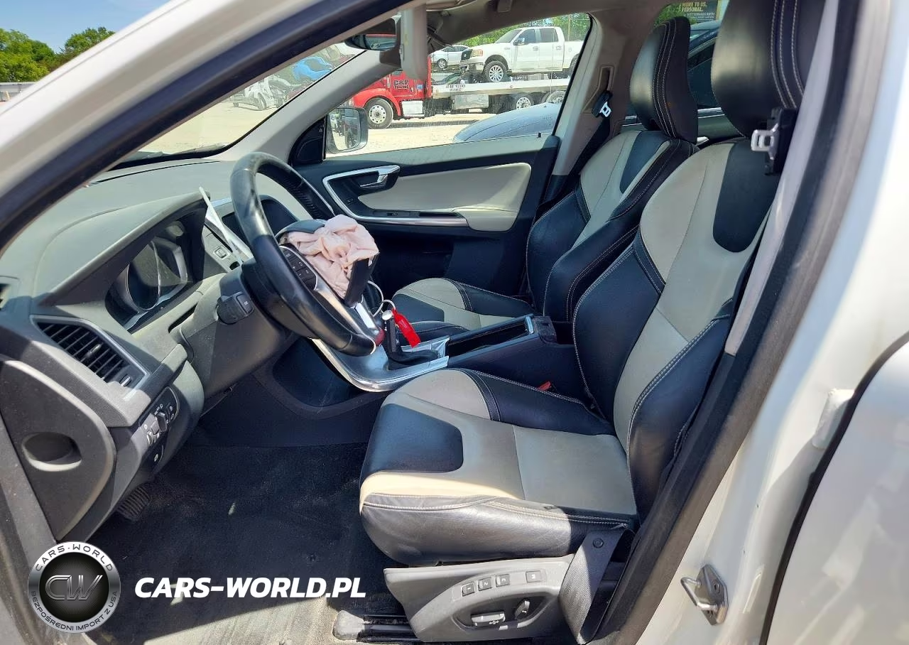 2017 Volvo Xc60 T5 Dynamic VIN:YV440MDR8H2015537 - 7