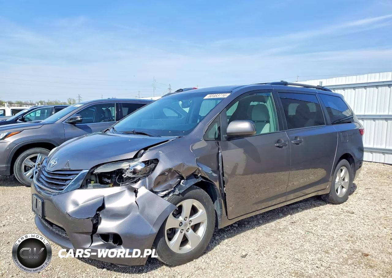 2016 Toyota Sienna Le