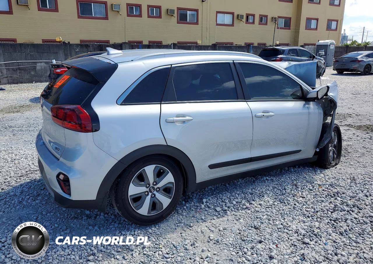 2020 Kia Niro Lxs VIN:KNDCB3LC4L5378070 - 3