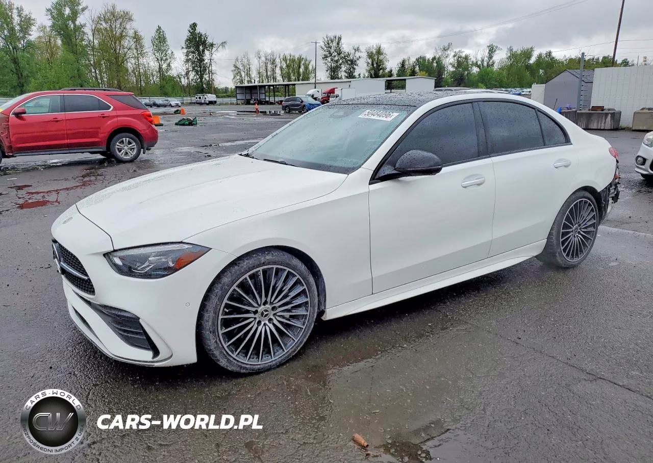 2024 Mercedes-Benz C 300 4Matic – zdjęcie 1 z 13