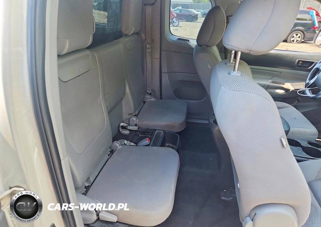 2012 Toyota Tacoma Access Cab VIN:5TFTX4CN3CX014736 - 10