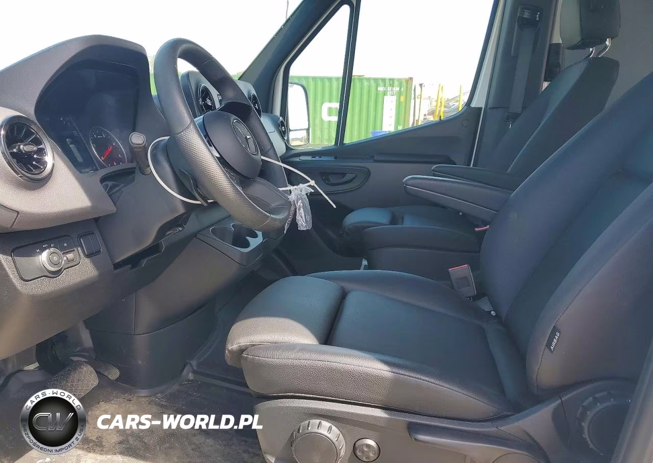 2026 Mercedes Benz Sprinter 2500 Delivery Van VIN:W1Y4KBHY7TT606136 - 7
