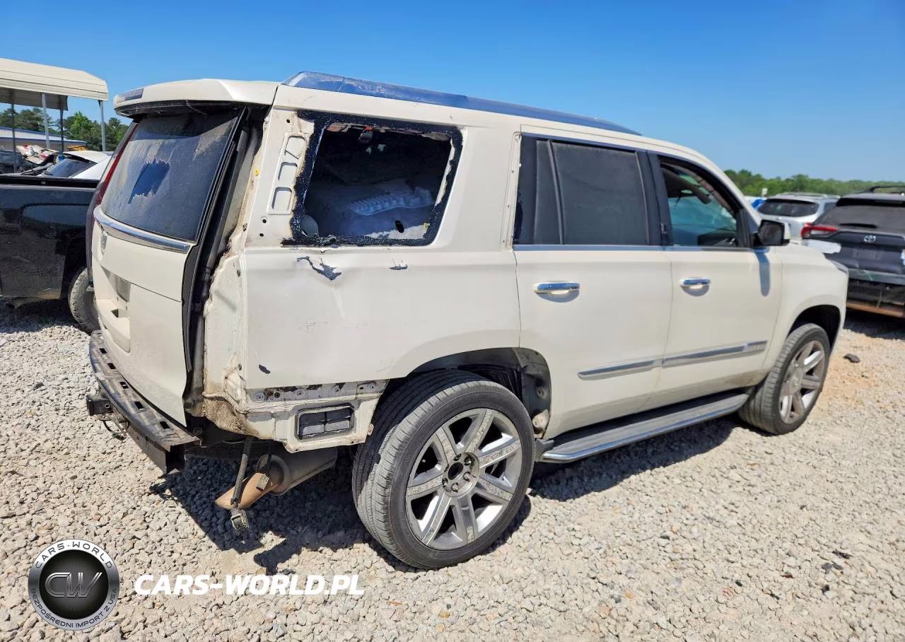 2015 Cadillac Escalade Luxury VIN:1GYS3BKJ9FR259327 - 3