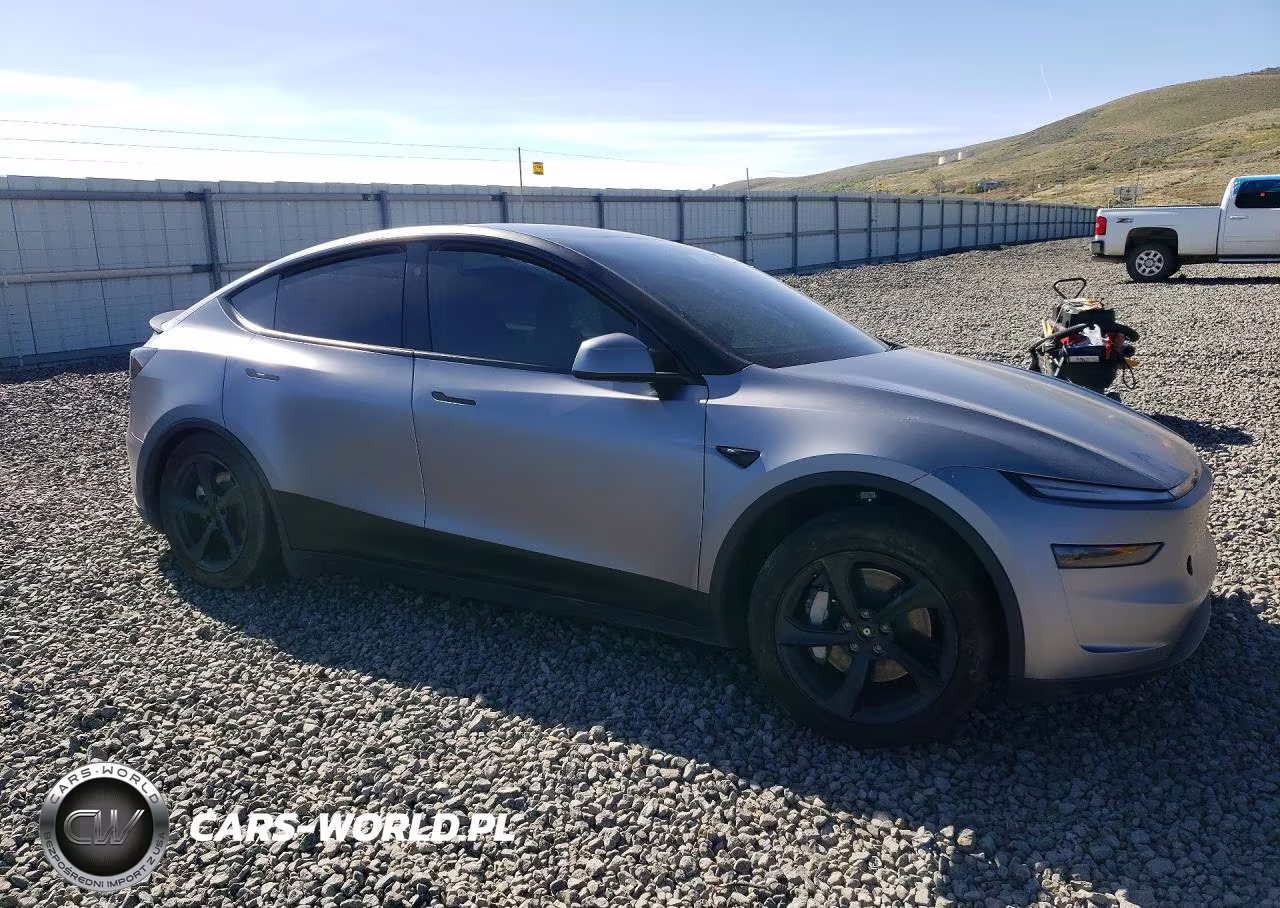 2026 Tesla Model Y VIN:7SAYGDEE8TF461482 - 4