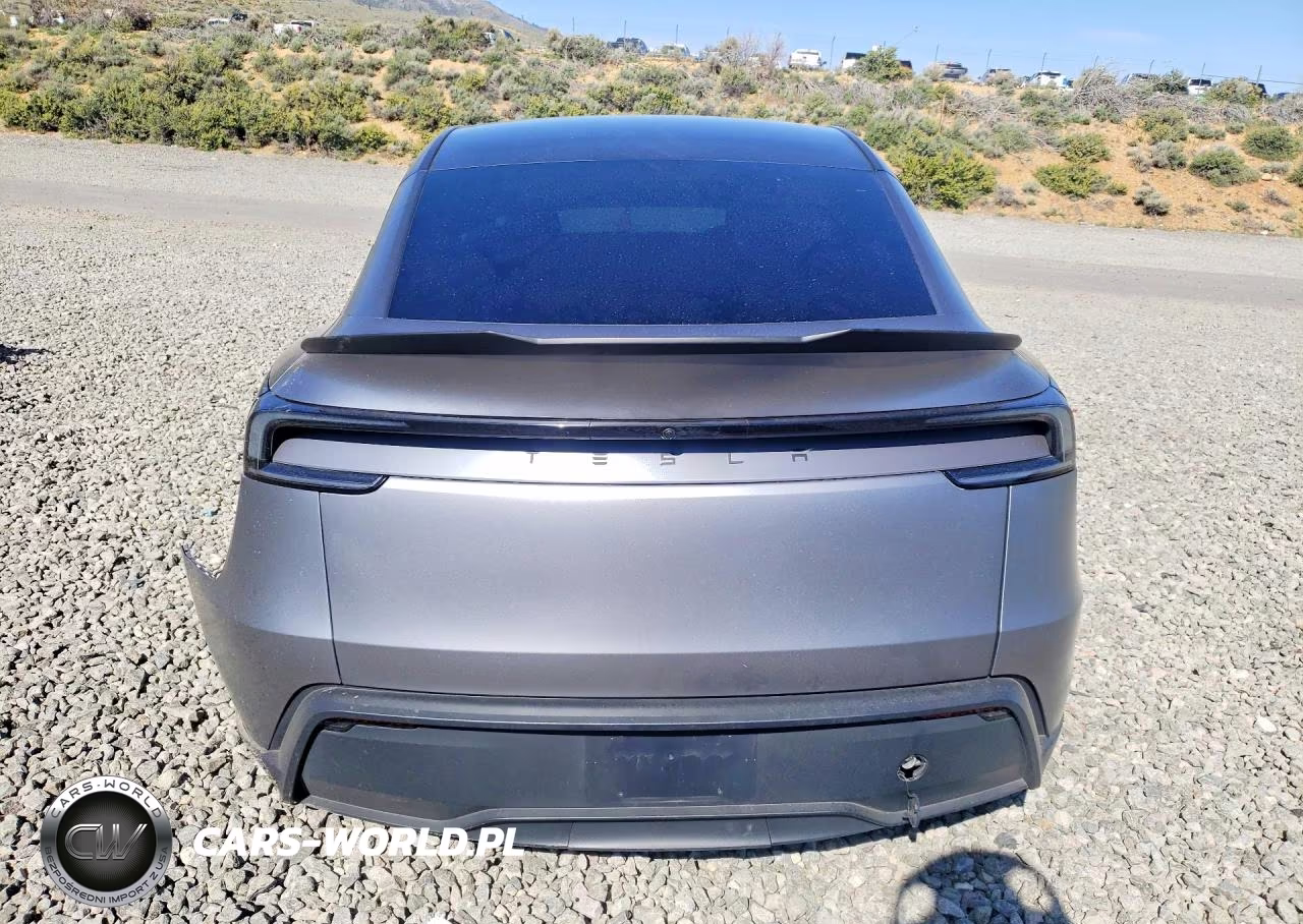 2026 Tesla Model Y VIN:7SAYGDEE8TF461482 - 6