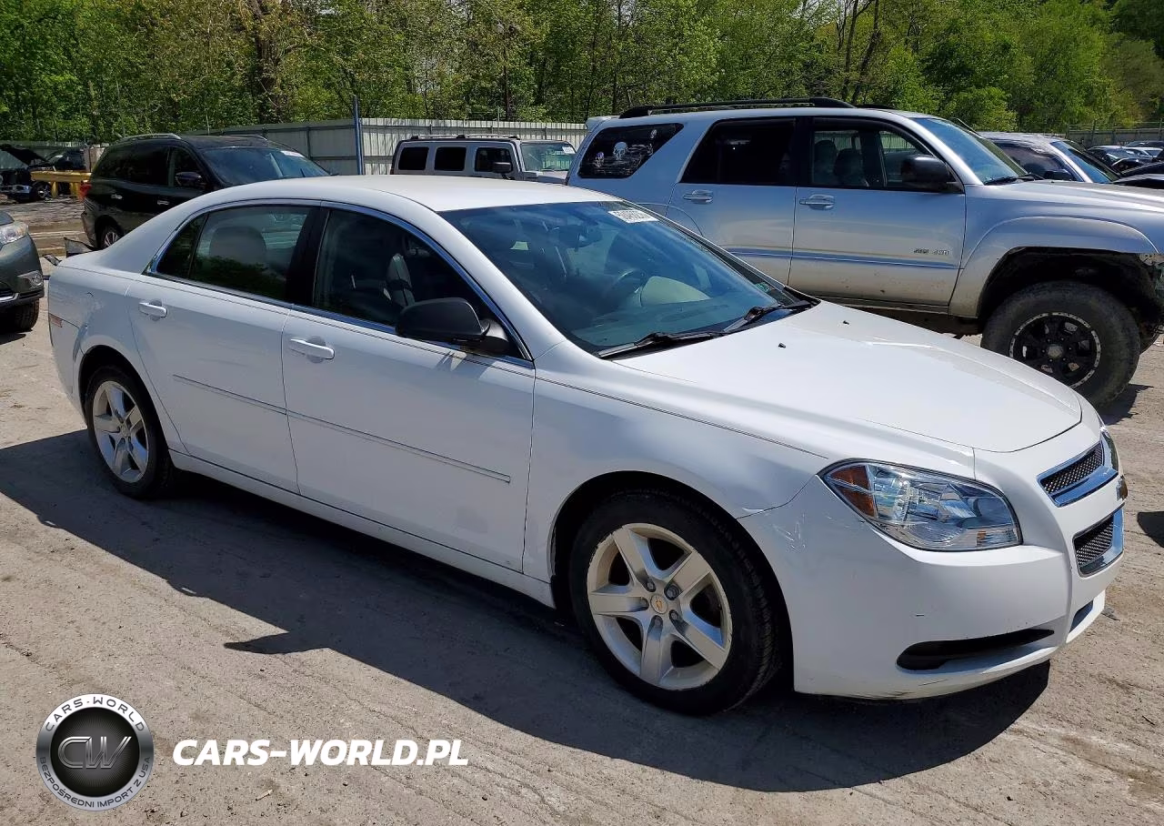 2011 Chevrolet Malibu VIN:1G1ZB5E12BF287107 - 4
