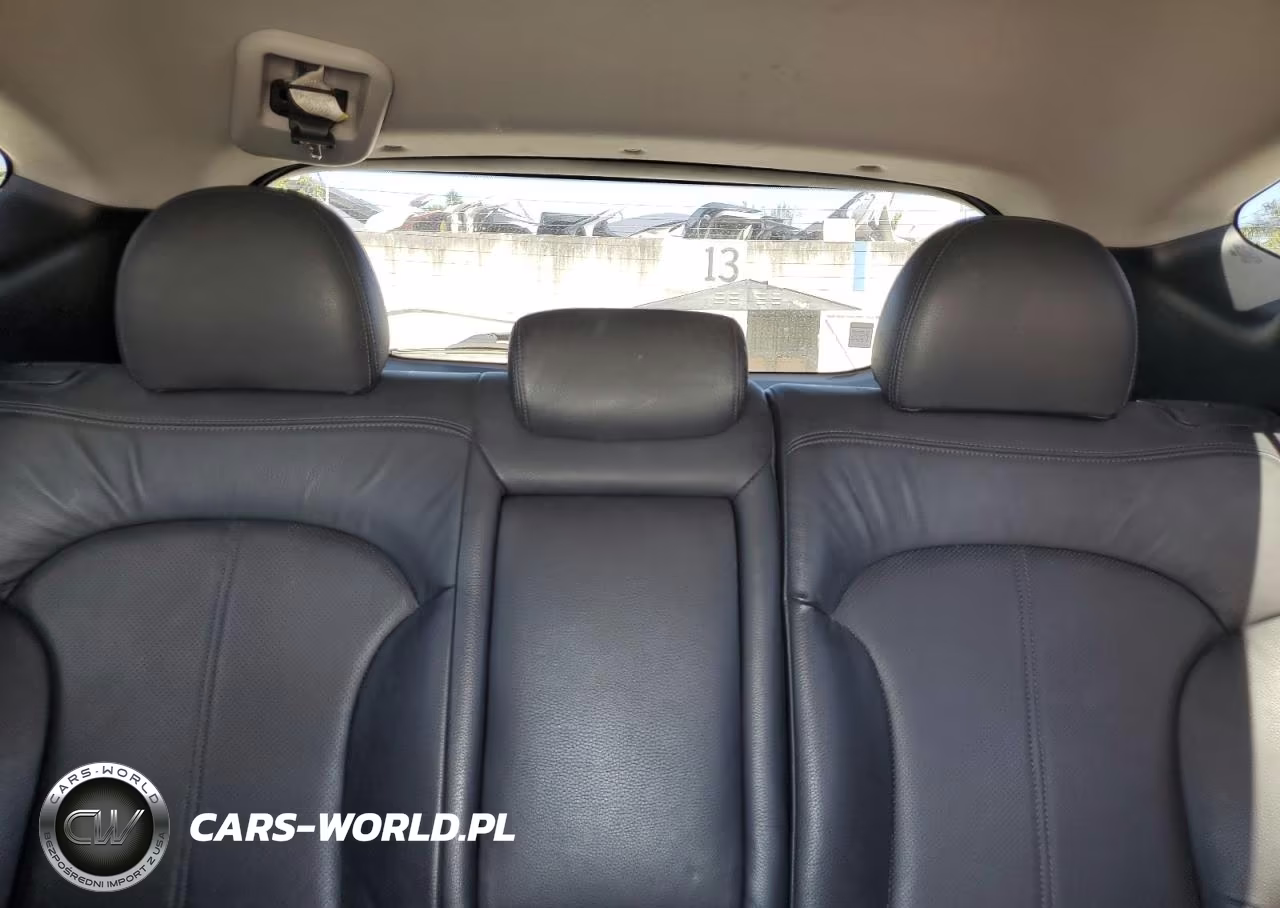 2010 Hyundai Tucson Limited VIN:KM8JU3AC9AU102776 - 10