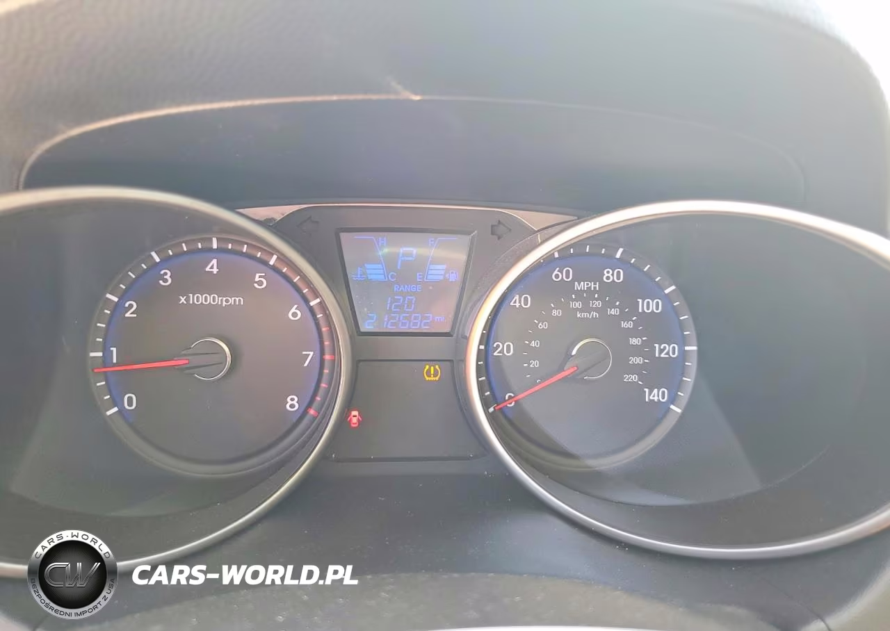 2010 Hyundai Tucson Limited VIN:KM8JU3AC9AU102776 - 9