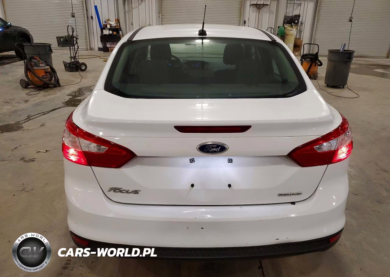 2014 Ford Focus S VIN:1FADP3E26EL171064 - 6