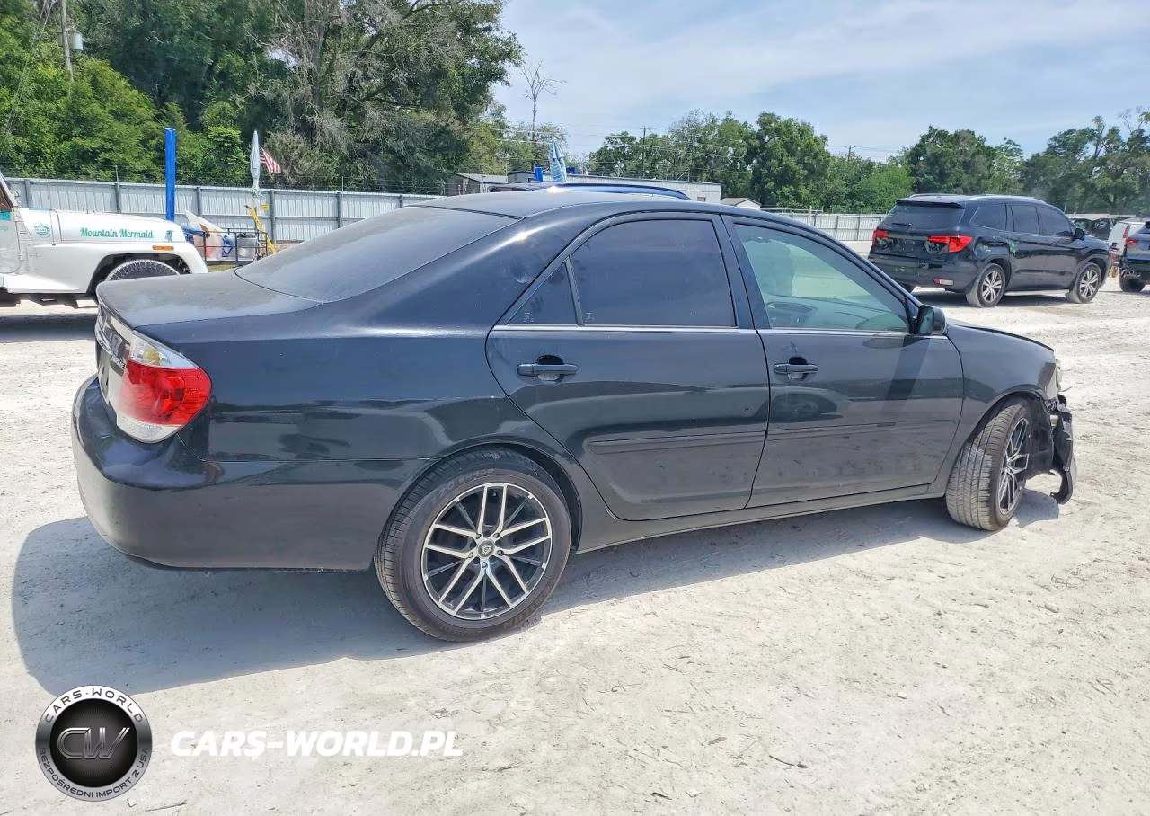 2006 Toyota Camry Le VIN:4T1BE32K16U723671 - 3
