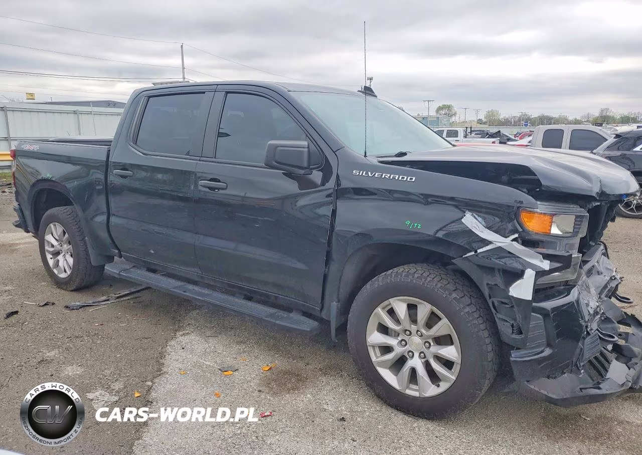 2021 Chevrolet Silverado K1500 Custom VIN:3GCPYBEK2MG403105 - 4