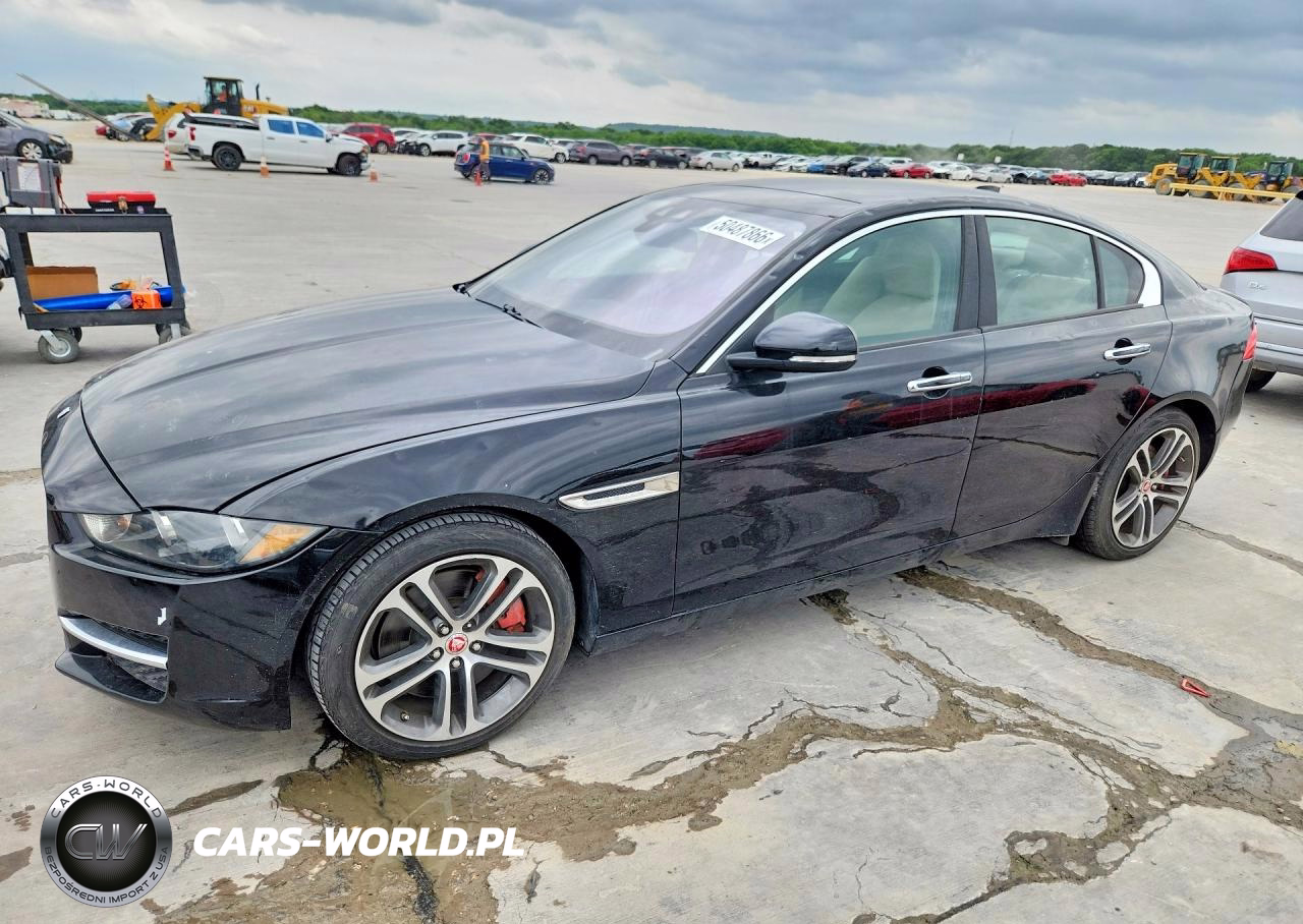 2017 Jaguar Xe Premium