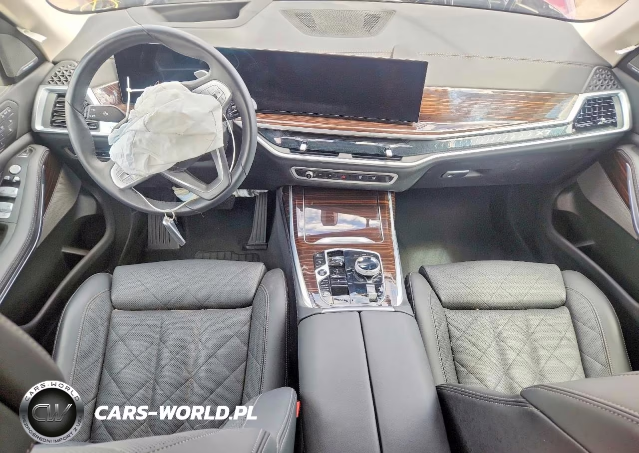 2026 BMW X7 xDrive40I VIN:5UX23EM01T9030503 - 8