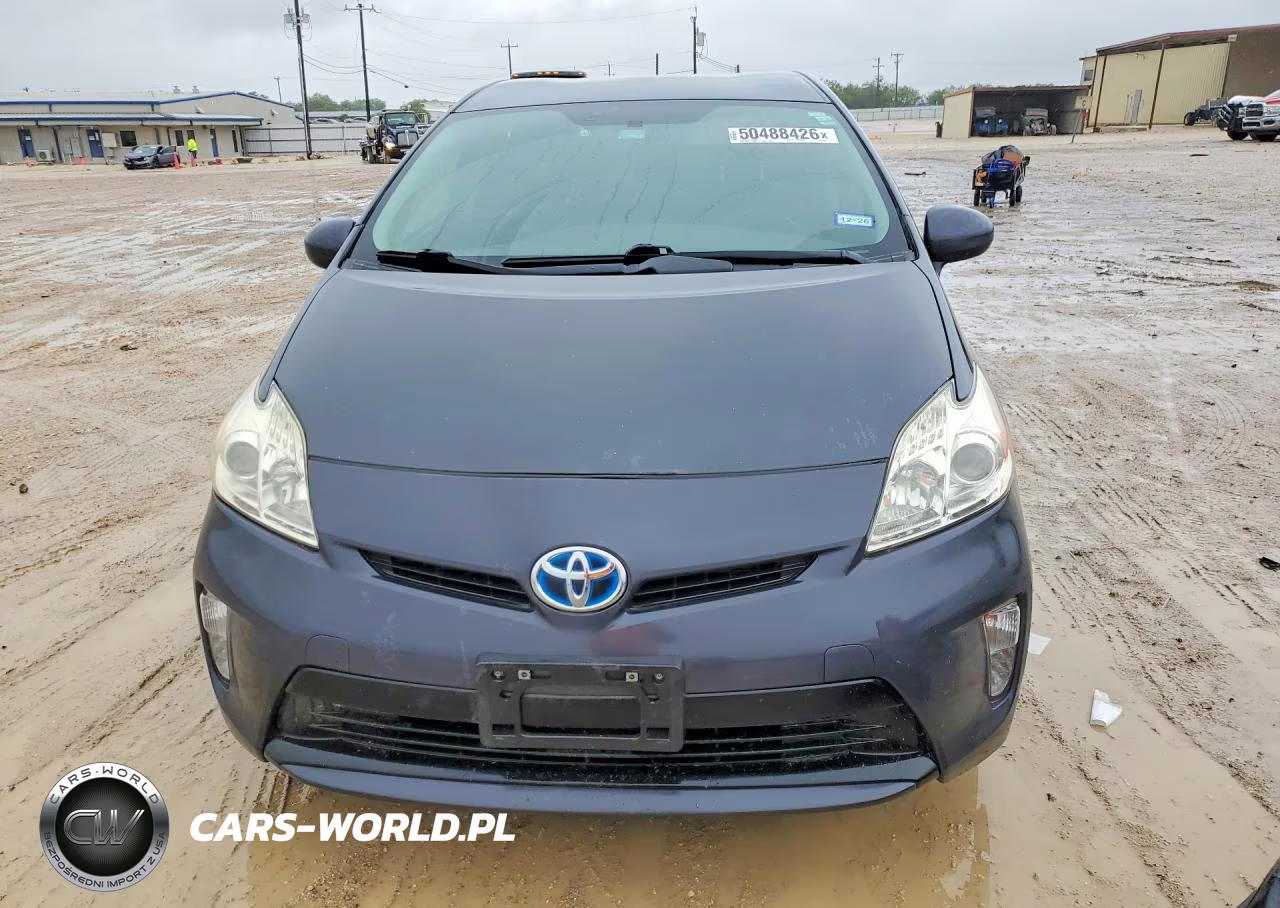 2015 Toyota Prius Two VIN:JTDKN3DU0F0459353 - 5