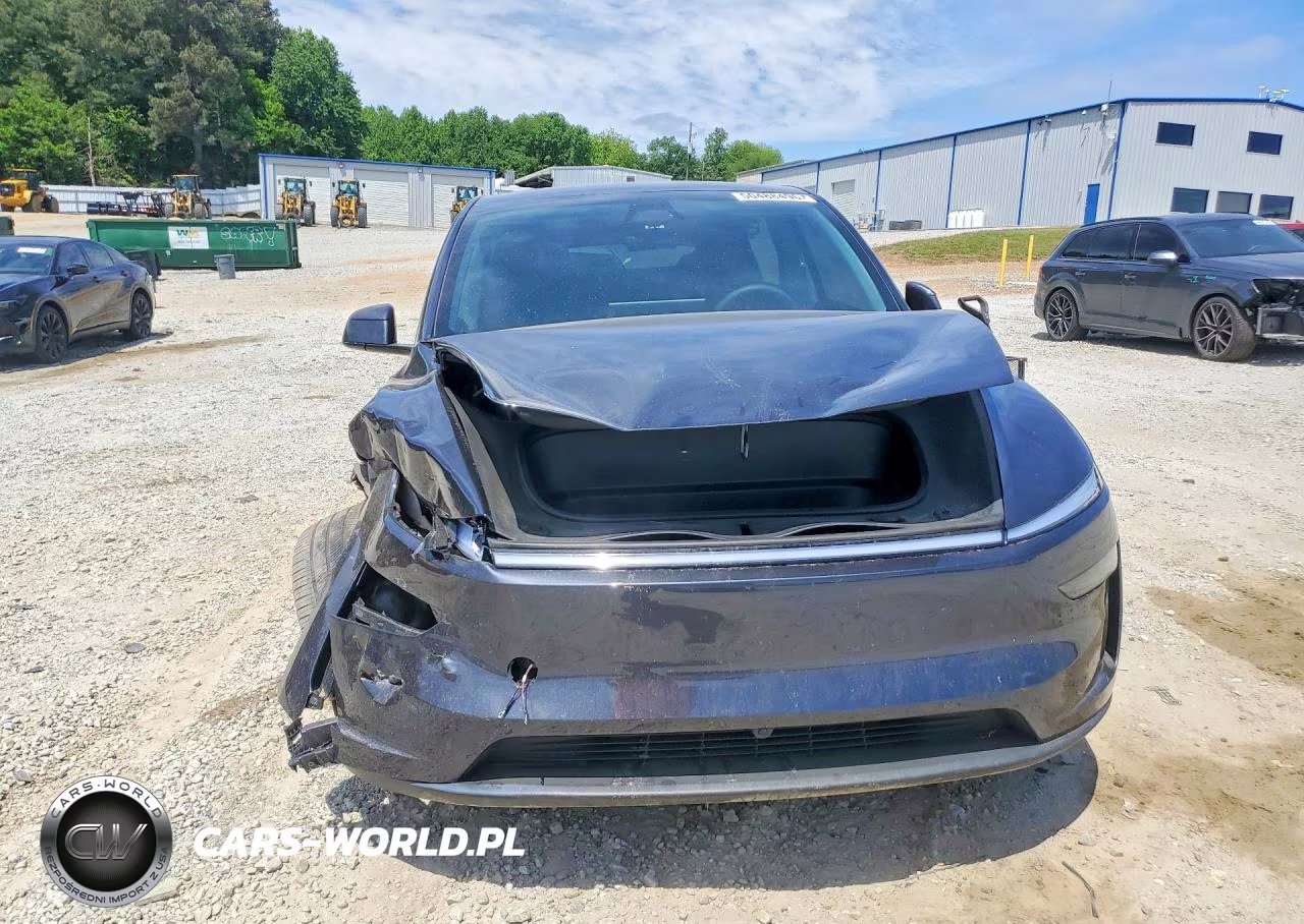 2026 Tesla Model Y VIN:7SAYGDEE4TA397535 - 5