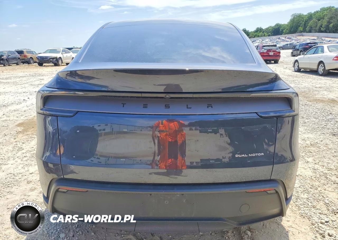 2026 Tesla Model Y VIN:7SAYGDEE4TA397535 - 6