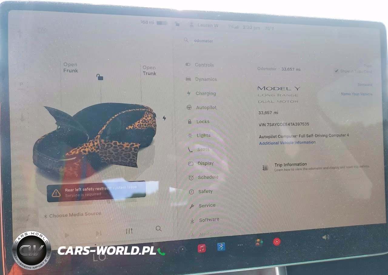 2026 Tesla Model Y VIN:7SAYGDEE4TA397535 - 9