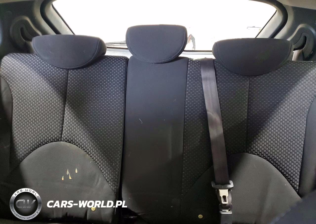 2010 Hyundai Accent Gs VIN:KMHCM3AC2AU181054 - 10