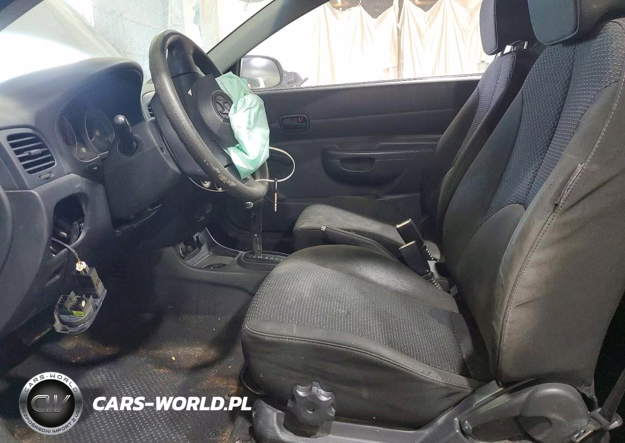 2010 Hyundai Accent Gs VIN:KMHCM3AC2AU181054 - 7