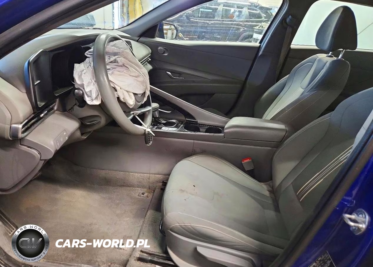 2023 Hyundai Elantra Blue VIN:KMHLM4AJ6PU090348 - 7