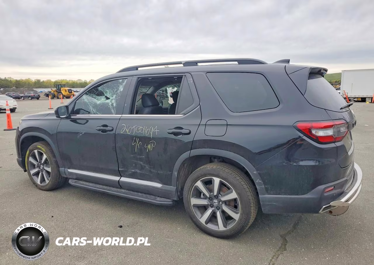 2025 Honda Pilot Touring VIN:5FNYG1H7XSB119135 - 2
