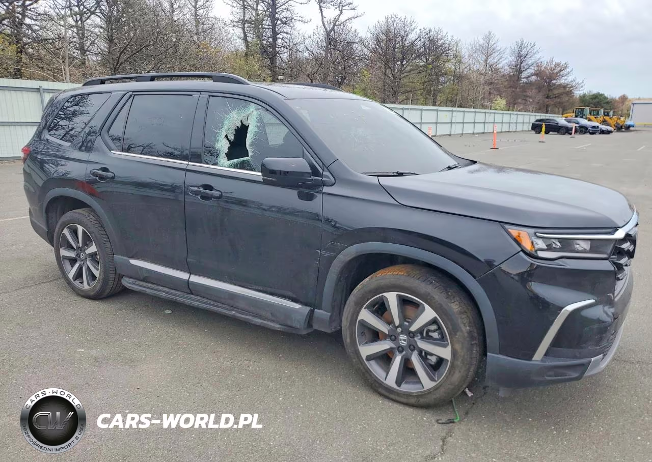 2025 Honda Pilot Touring VIN:5FNYG1H7XSB119135 - 4