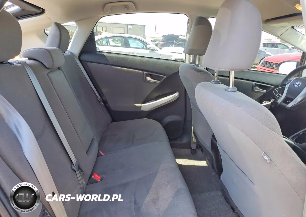 2014 Toyota Prius Two VIN:JTDKN3DU5E0382798 - 10