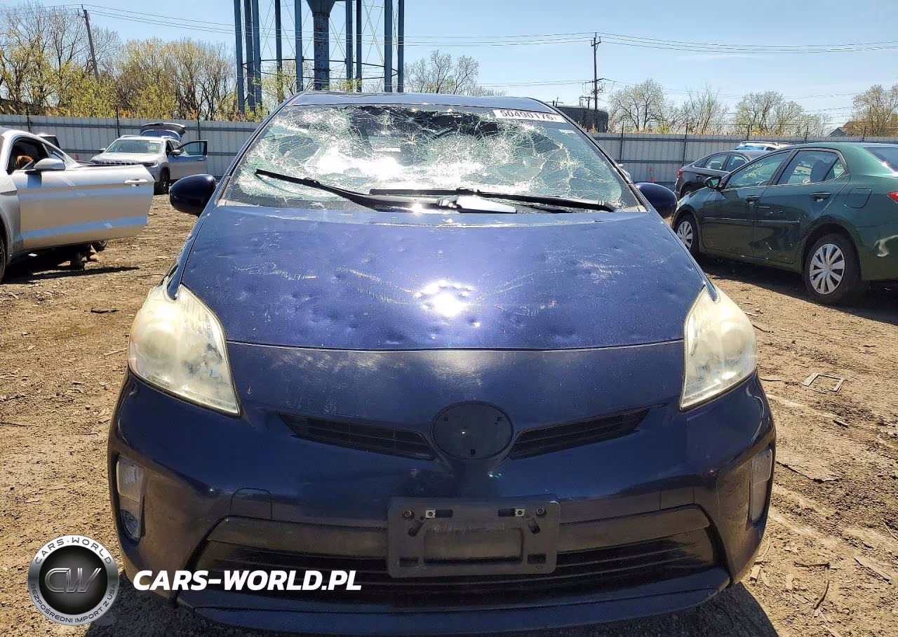2014 Toyota Prius Two VIN:JTDKN3DU5E0382798 - 5