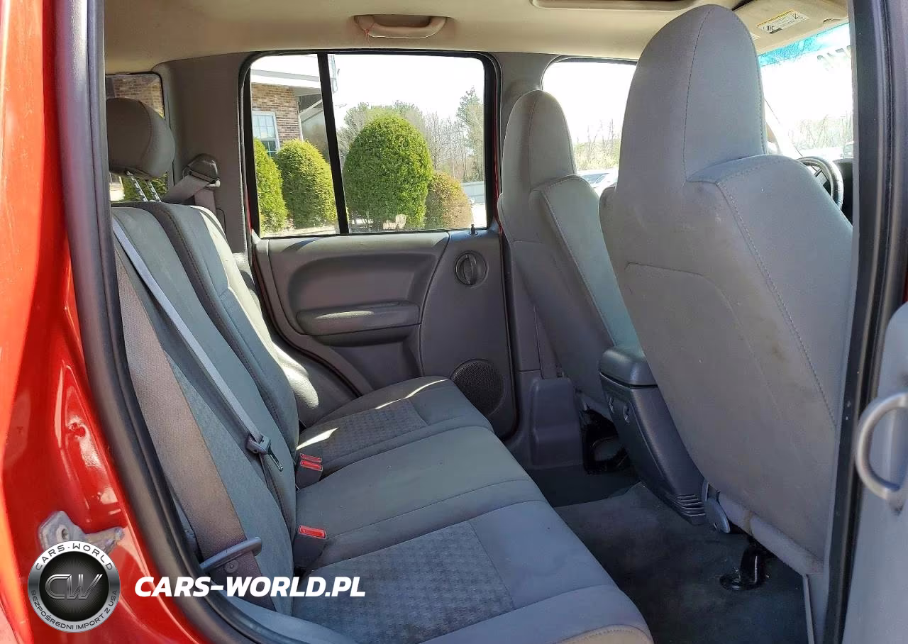 2006 Jeep Liberty Sport VIN:1J4GL48KX6W126269 - 11