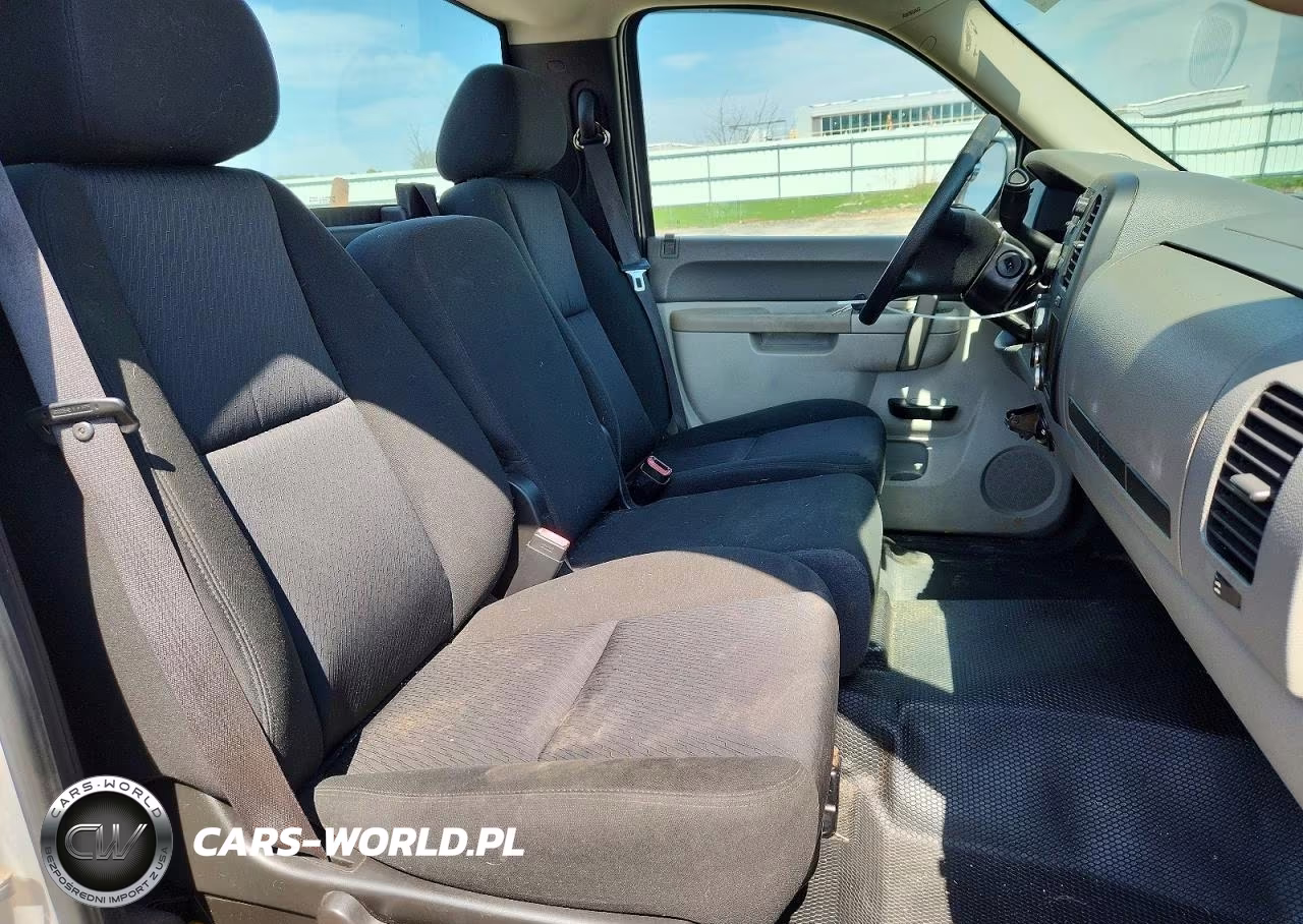 2010 Chevrolet Silverado C1500 VIN:1GCPCPEX9AZ297268 - 10