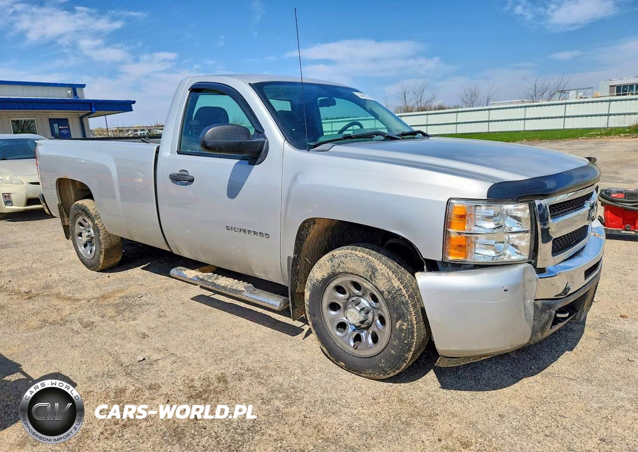 2010 Chevrolet Silverado C1500 VIN:1GCPCPEX9AZ297268 - 4
