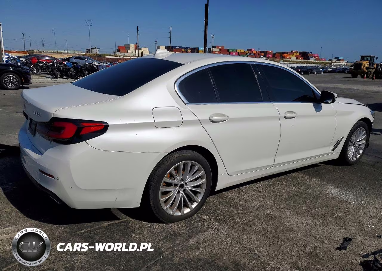 2021 BMW 530 Xi VIN:WBA13BJ08MWX18742 - 3