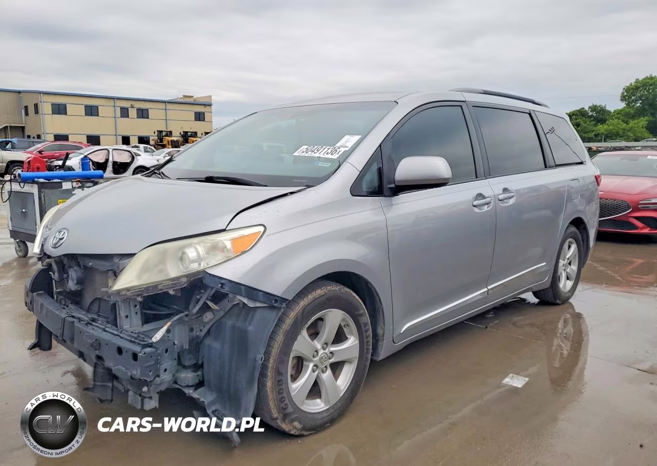 2016 Toyota Sienna Le