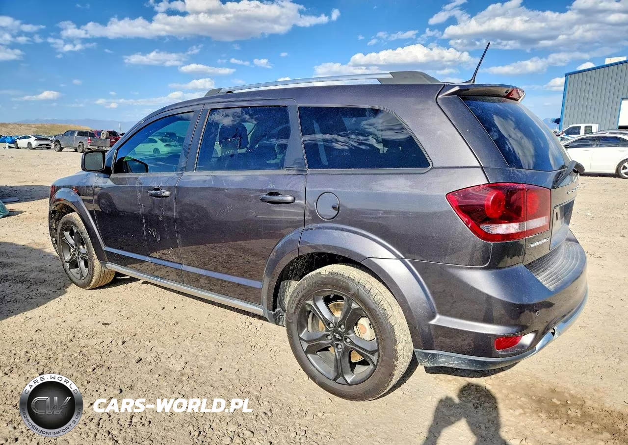 2020 Dodge Journey Crossroad VIN:3C4PDCGB3LT266874 - 2