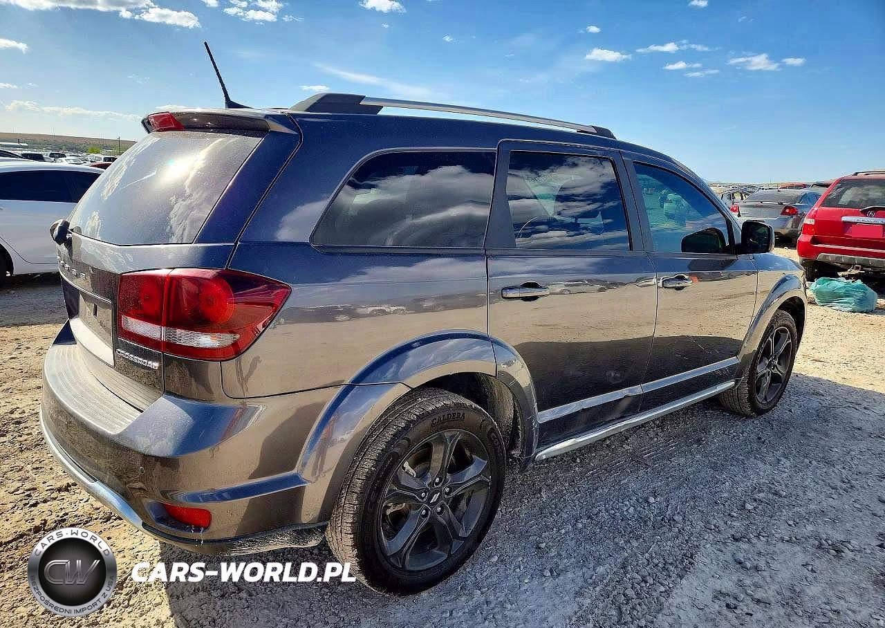 2020 Dodge Journey Crossroad VIN:3C4PDCGB3LT266874 - 3