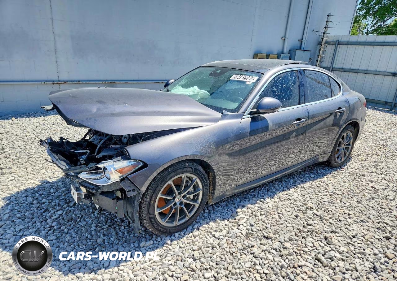 2018 Alfa Romeo Giulia Q4