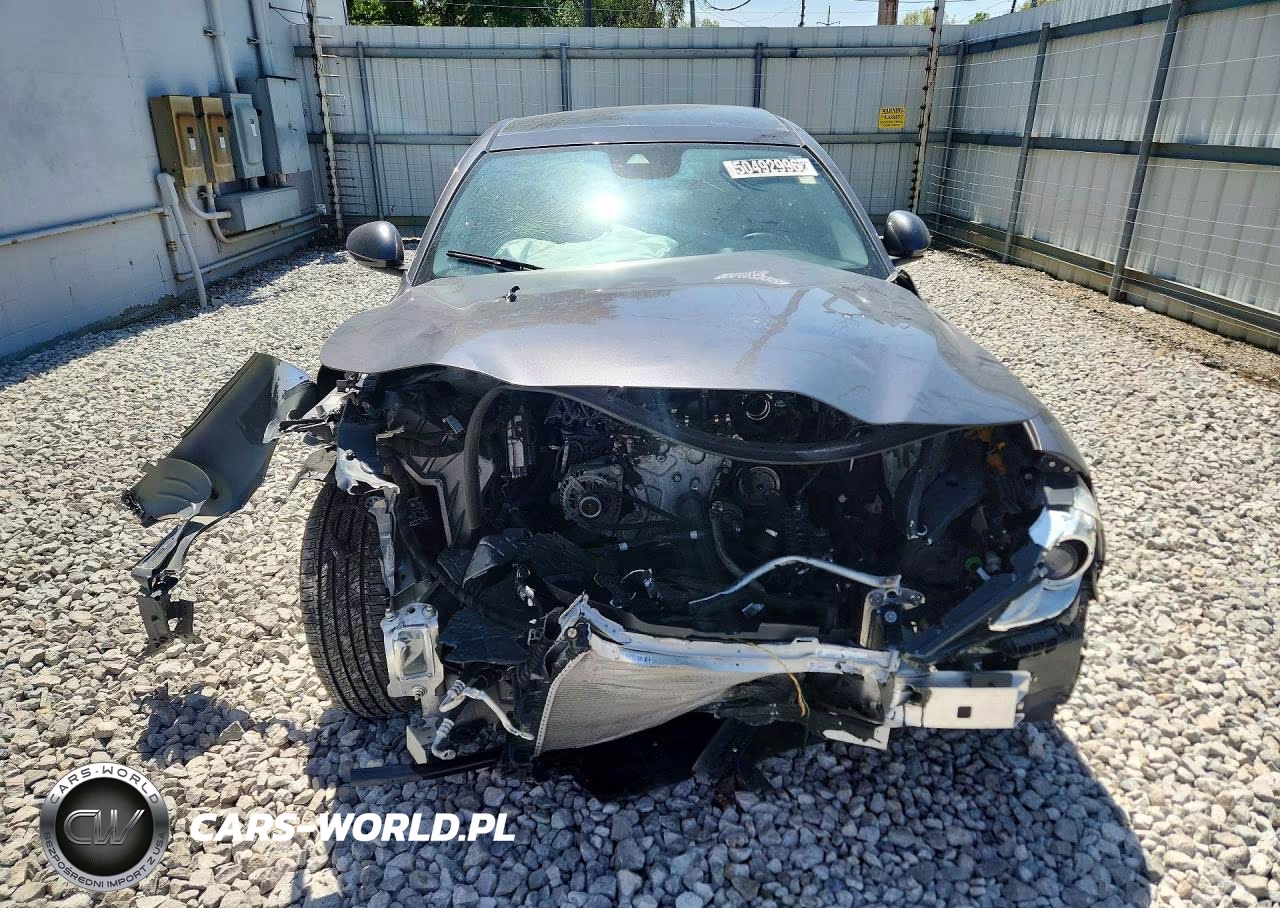 2018 Alfa Romeo Giulia Q4 VIN:ZARFAEDNXJ7563985 - 5