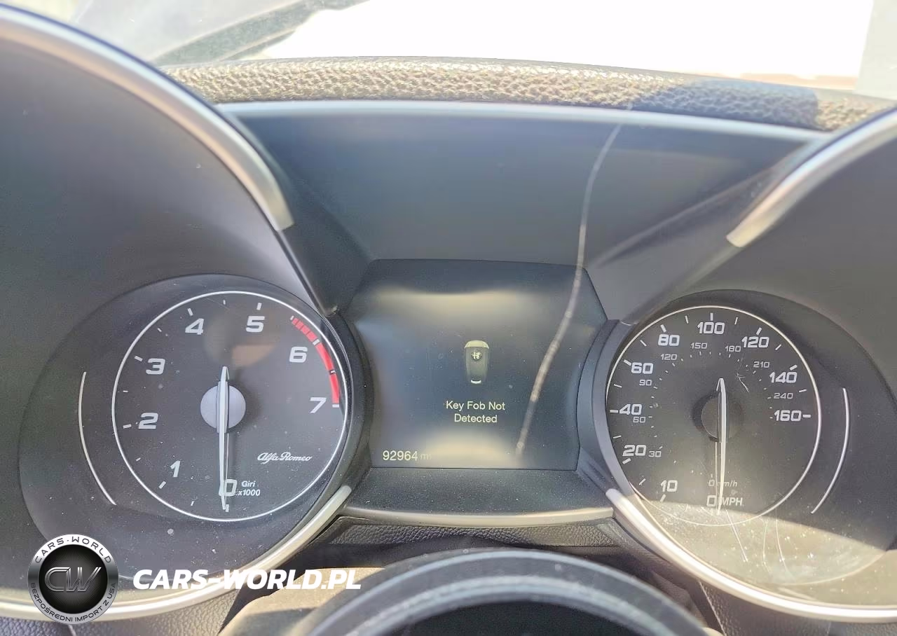 2018 Alfa Romeo Giulia Q4 VIN:ZARFAEDNXJ7563985 - 9