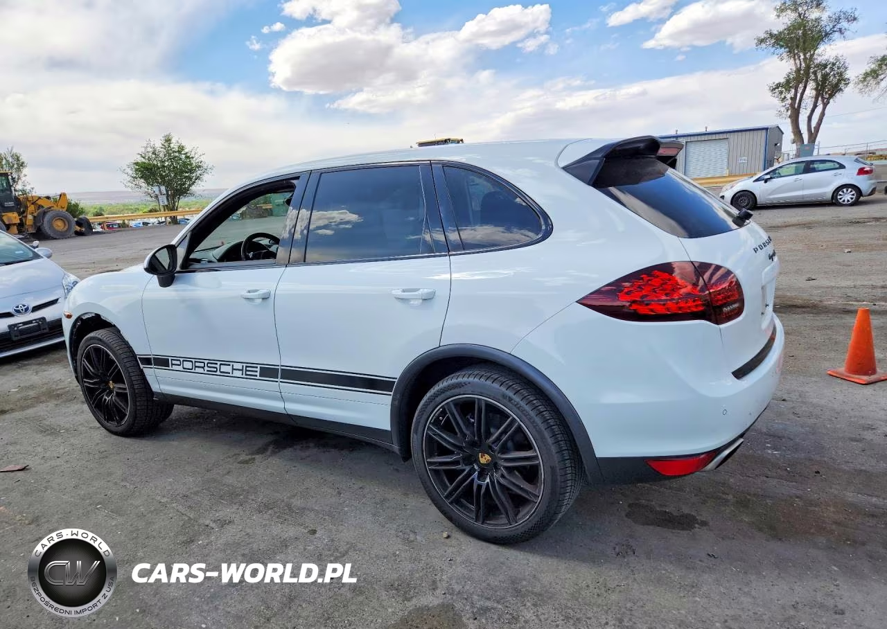2014 Porsche Cayenne S VIN:WP1AB2A2XELA58468 - 2