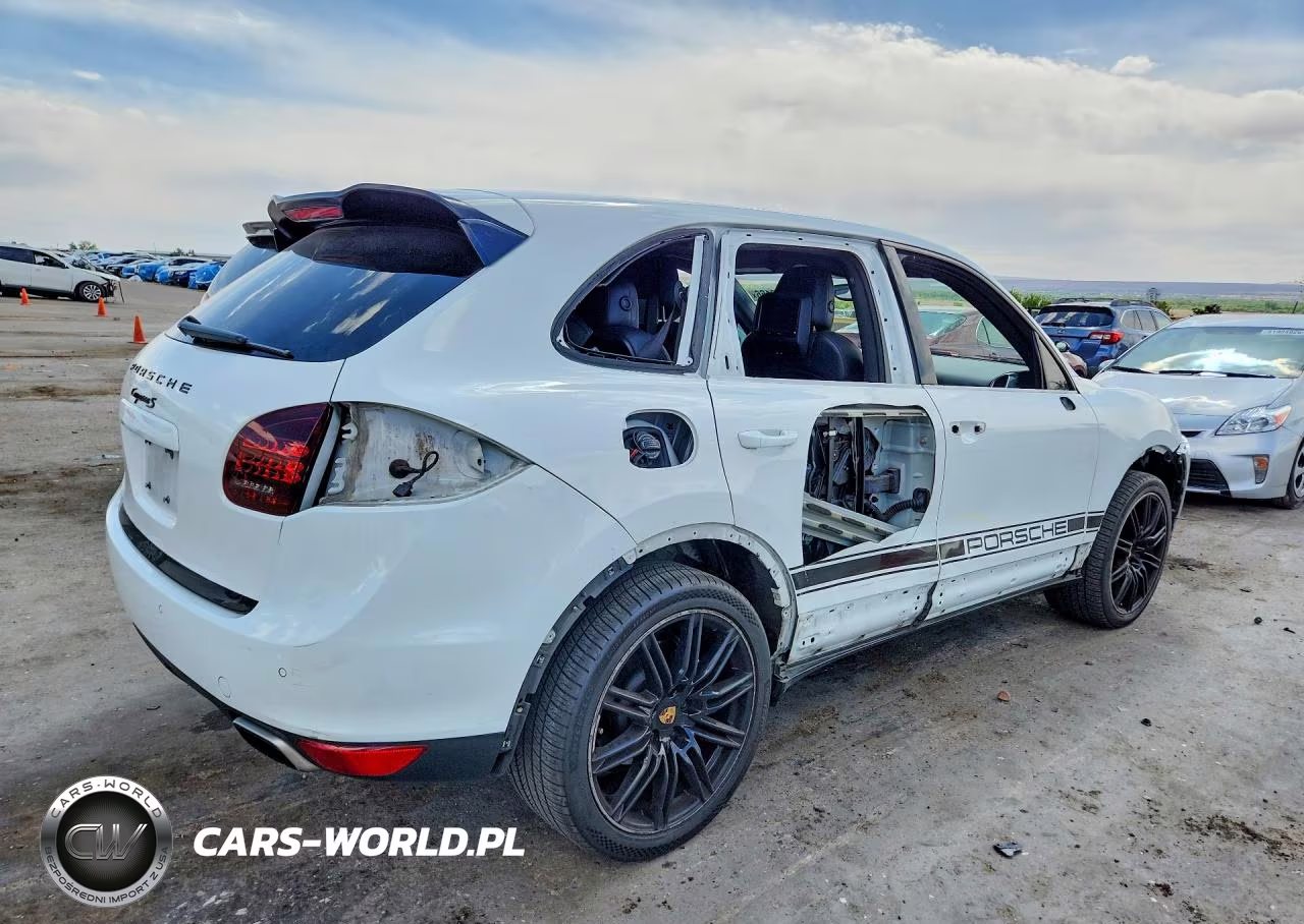 2014 Porsche Cayenne S VIN:WP1AB2A2XELA58468 - 3
