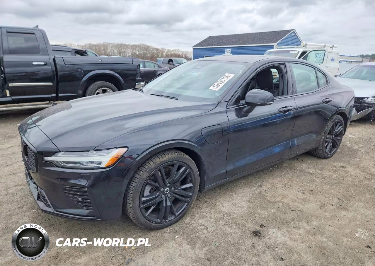 2023 Volvo S60 Plus