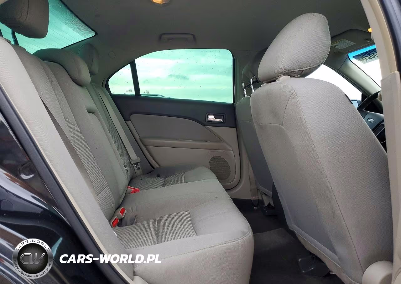 2012 Ford Fusion S VIN:3FAHP0GA5CR283261 - 10