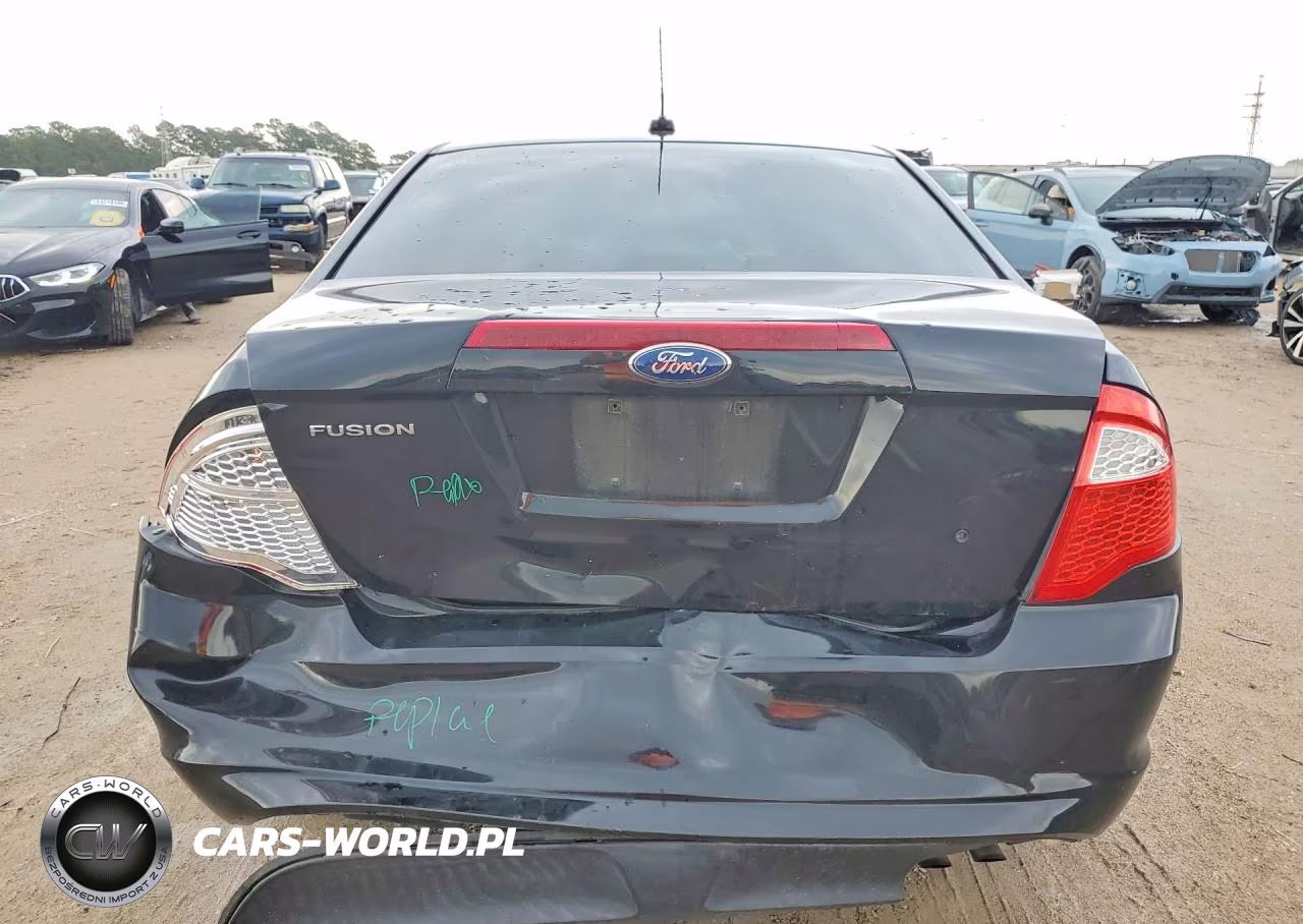 2012 Ford Fusion S VIN:3FAHP0GA5CR283261 - 6
