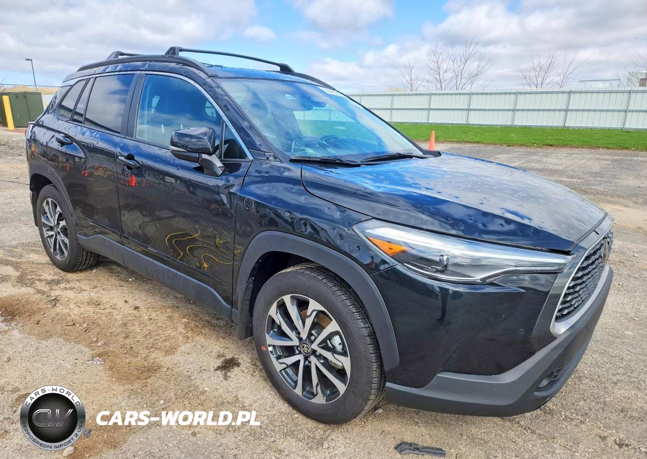 2025 Toyota Corolla Cross Xle VIN:7MUDAAAG0SV151314 - 4