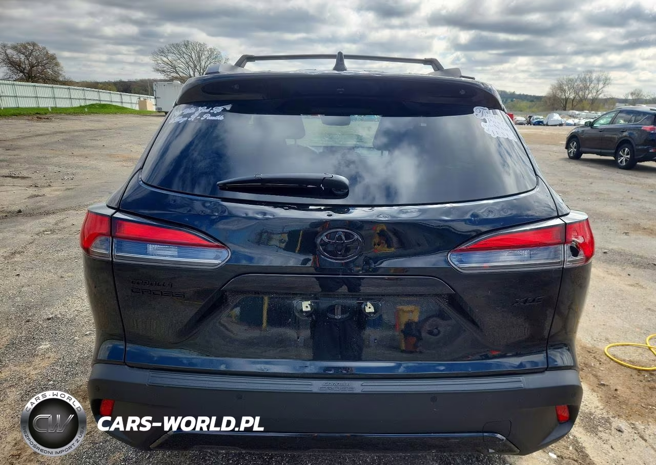 2025 Toyota Corolla Cross Xle VIN:7MUDAAAG0SV151314 - 6