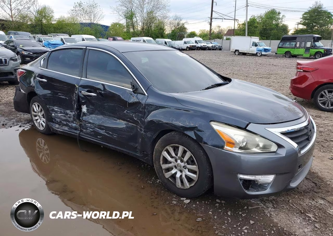 2015 Nissan Altima 2.5 S VIN:1N4AL3AP6FN318697 - 4
