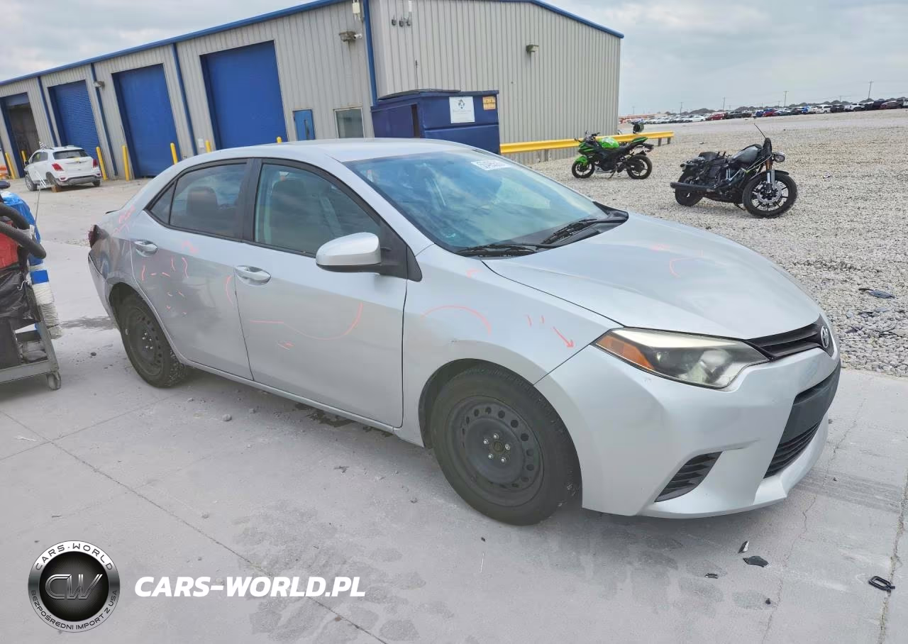 2016 Toyota Corolla Le VIN:5YFBURHE2GP566386 - 4