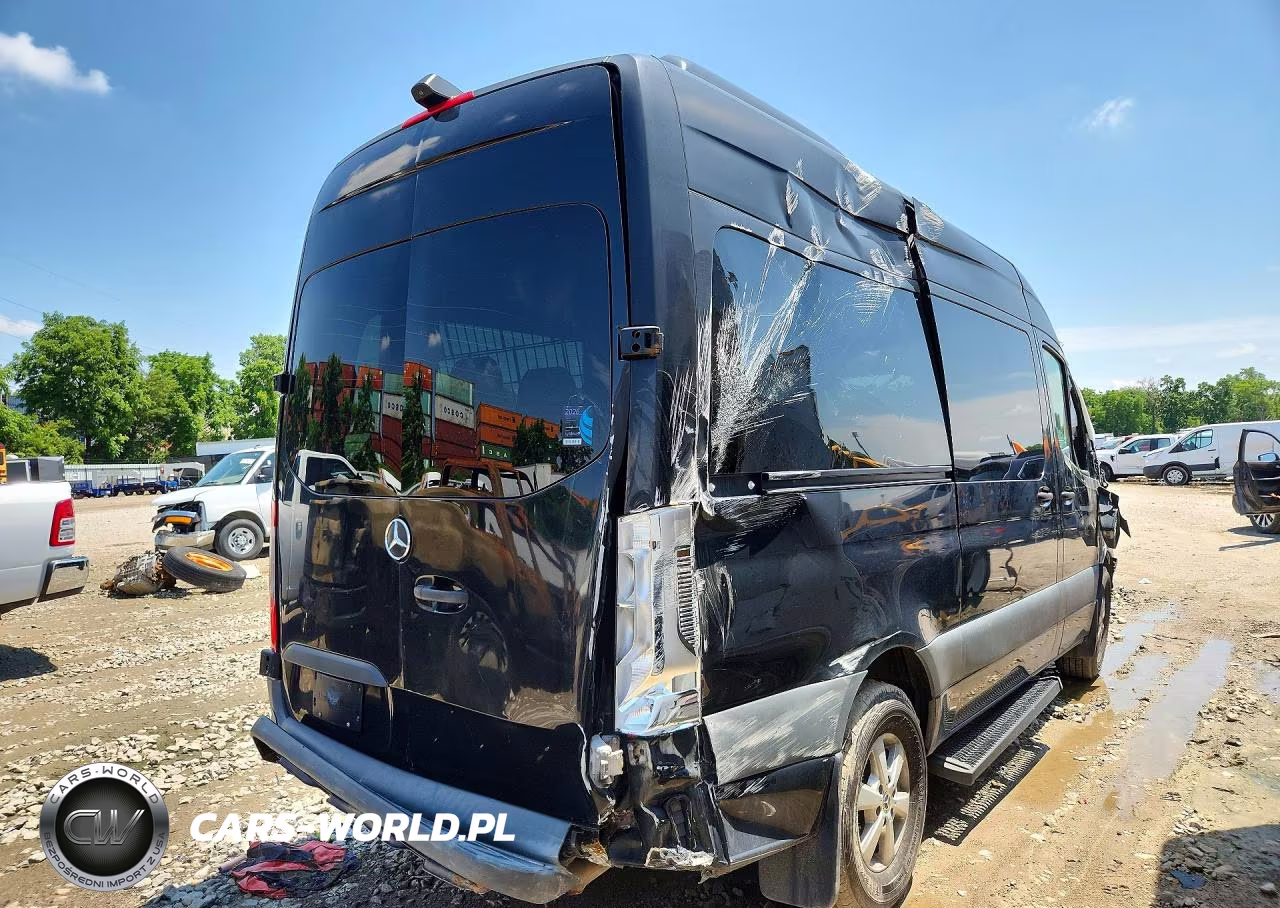 2019 Mercedes-Benz Sprinter 2500 VIN:WDZPF0CD9KP020883 - 3
