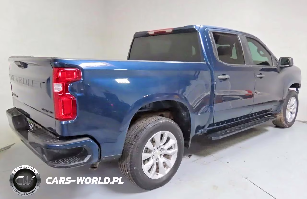 2020 Chevrolet Silverado C1500 Custom VIN:3GCPWBEH6LG171696 - 3